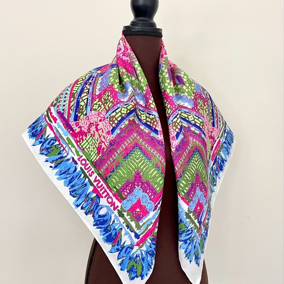 New Louis Vuitton Scarf Monogram Paradise Barbie Blue Green Pink Silk Sc… - Picture 4 of 16